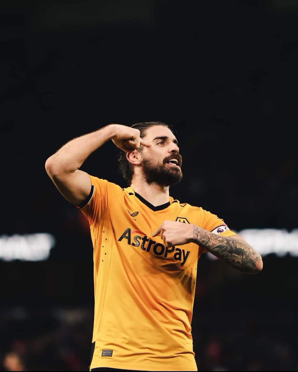 WeAreWolvesFans's tweet photo. There’s only one man who owns this celebration, and it’s not Marcus Rashford… https://t.co/S7HTcsysAo