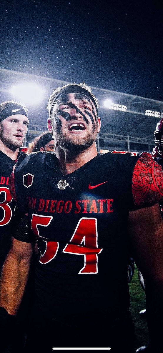 SDSU_Alum2003's tweet photo. @daygoboy6191 @CadenMcDonald the #toothlesscowboy @AztecFB 
⚫️🔴💪🏻@GoAztecs https://t.co/Wz4xBXMk1r