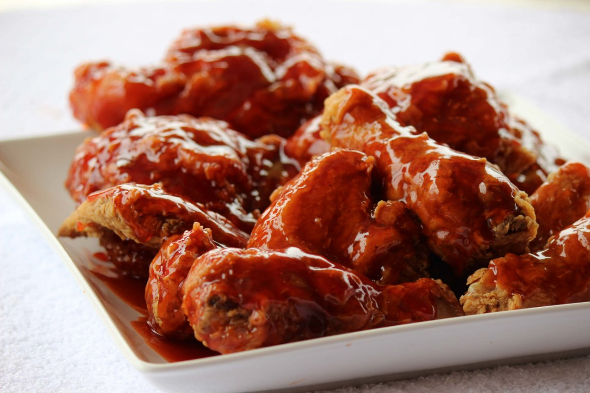 With a focus on fresh ingredients, bold flavors, and stellar service, it's no secret that we're the go-to place in Chicago for all your favorite fried chicken. #ChiTown #chicago #FriedChicken #UncleRemus #catering