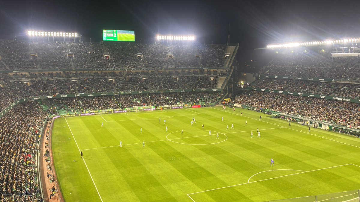 rociorosal9's tweet photo. Estadio impresionante! Pero impresionante ver cómo medio baixo miño estamos dejándonos aquí la voz por este equipo 💙💙💙 @RCCelta https://t.co/ln856AXipw