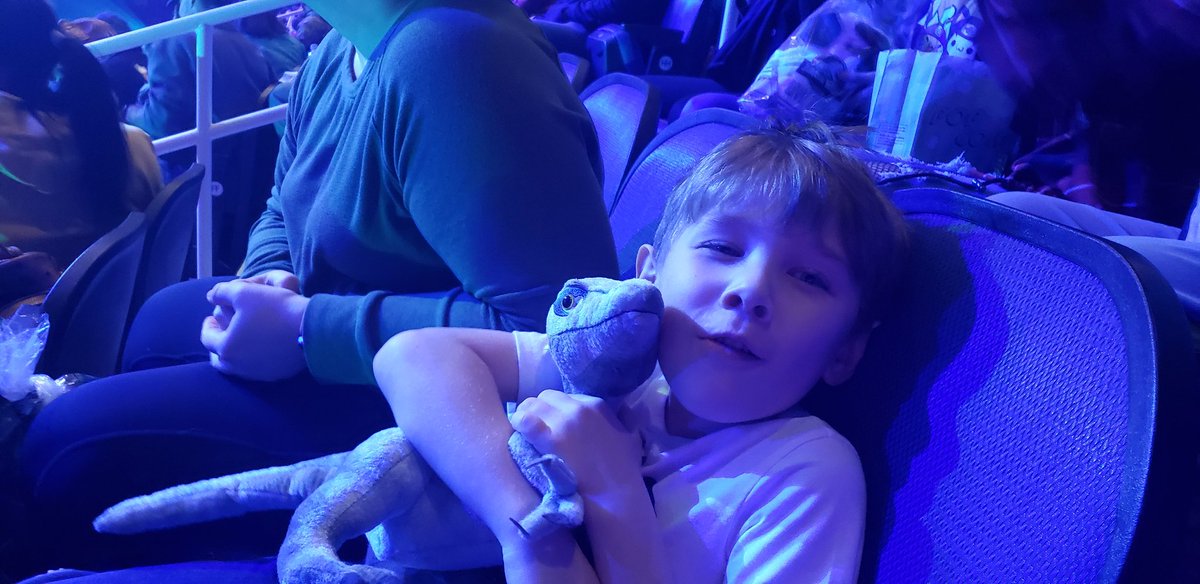 HowHeatherRolls's tweet image. #JurassicWorldLiveTour