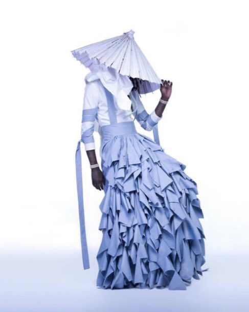 legofac's tweet image. If men can’t wear women’s clothing then explain this libs