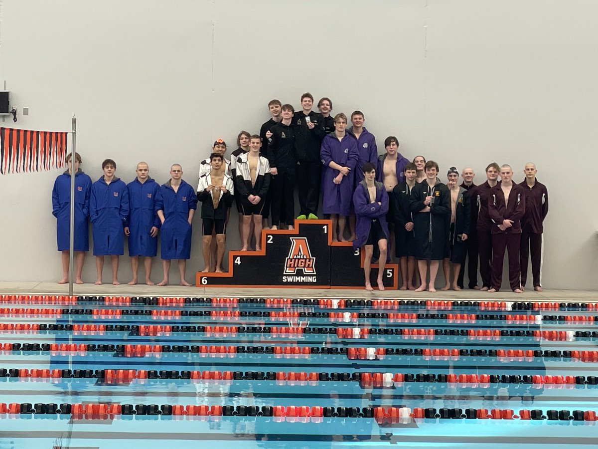 Rails 200 Free takes 6th overall - 1:46.10. Great job Eighmy, Morlan, Kraft, Comer!