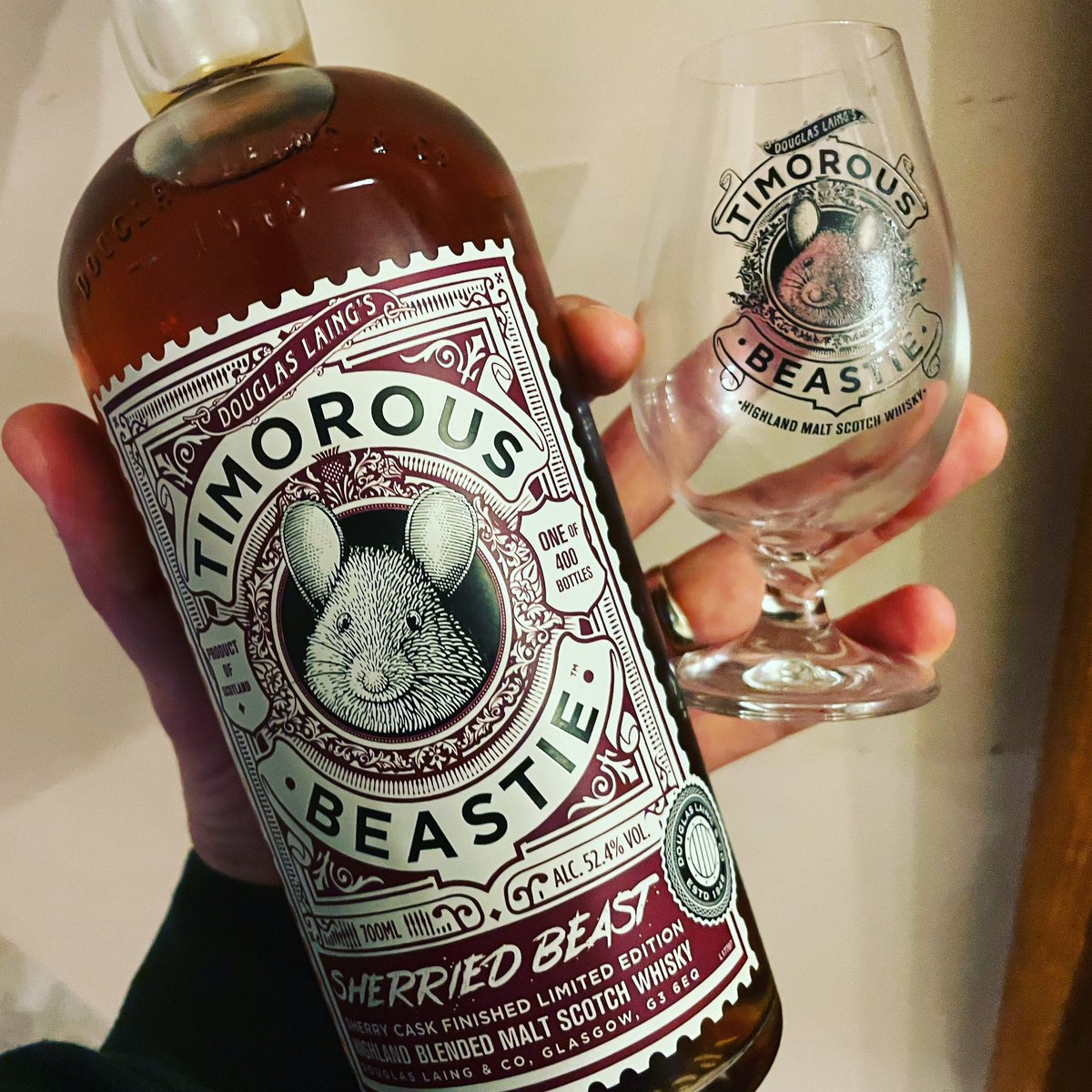 sprungatom's tweet photo. #NowDramming this @DLaingWhisky Timorous Beastie βSherried Beastβ l Limited Edition #Highland #CaskStrength #BlendedWhisky π₯
#Glengoyne #Dalmore #GlenGarioch The nosing glass was a unexpected surprise with my delivery π¦ π ππΌ https://t.co/SfZRuzMHKI