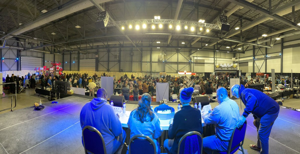 ReginaChamber's tweet photo. A big crowd is on hand for the #FrostChiliCookOff at @REALDistrictyqr @FROST_ReginaSk #MmmMmGood https://t.co/dHu2IBeFtZ