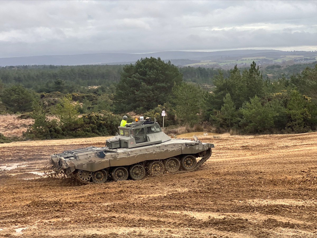 OSINTtechnical On Twitter Ukrainian Tankers Train On A British Army osinttechnical-on-twitter-ukrainian-tankers-train-on-a-british-army