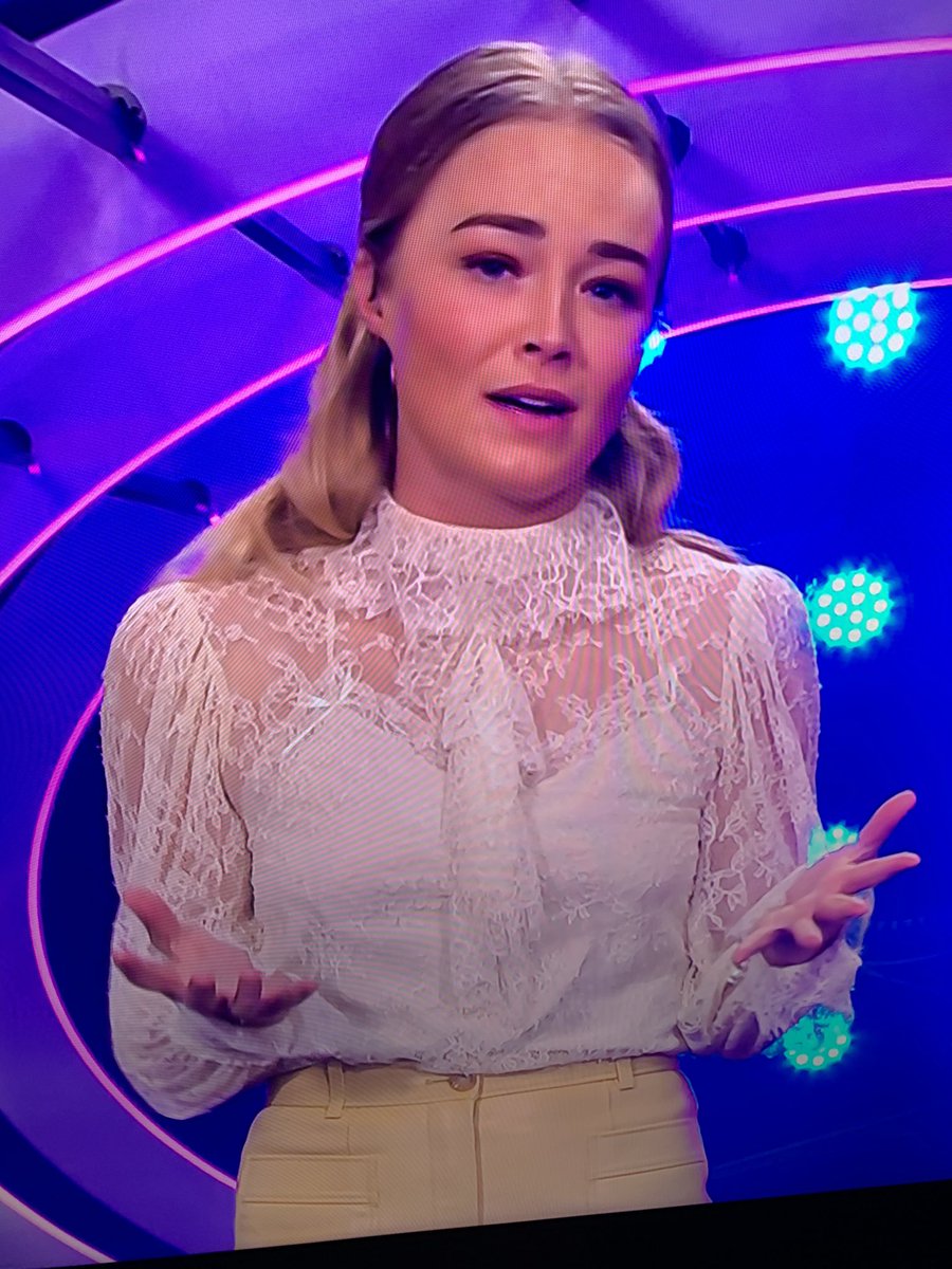 Wie weet van welk merk deze blouse is #geraldinekemper #durftevragen #bigbrothernlbe ???