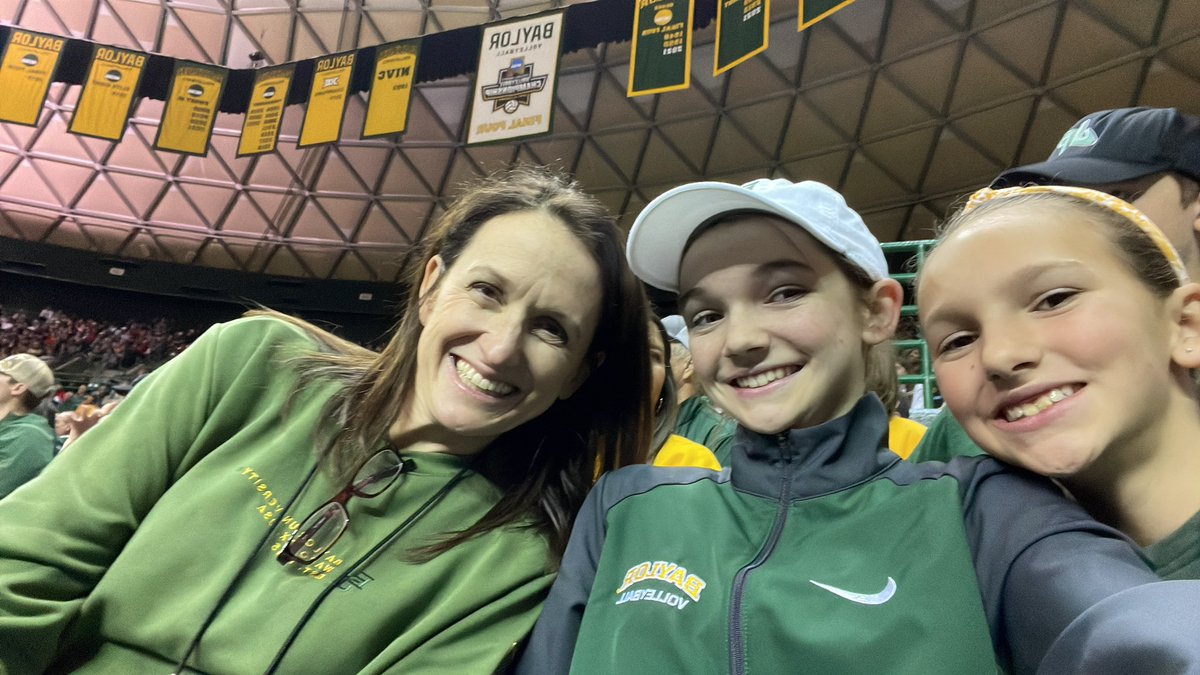 ruberca's tweet photo. #SicEm Let’s go Tchatchoua #23!!!!! https://t.co/P1DvfXm5Nd