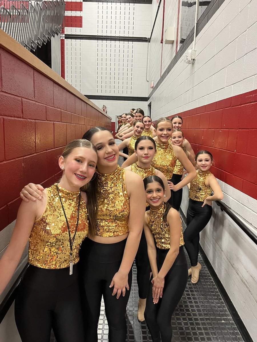 MrsWellsGMS's tweet photo. Beaming with pride over my gorgeous CMS Stars! We performed all of our routines at CHHS Spring Fling today with super quick changes, minimal transitions, and did it all with such talent. I love our team so much! @CmsColts #coltpride #danceteam https://t.co/hZ72MGC85x