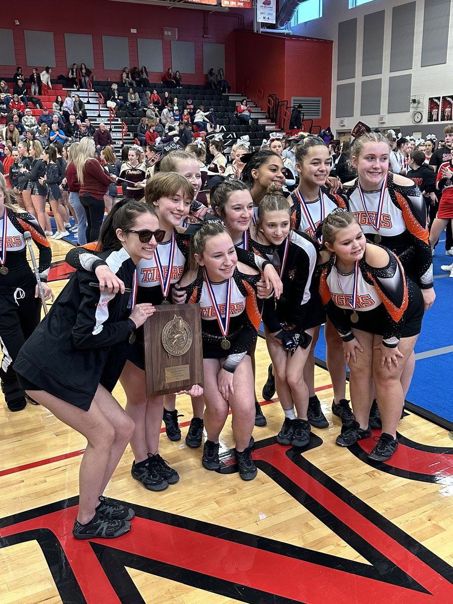 BiddHSAthletics's tweet photo. Biddeford High School is the Class A Regional Champions! https://t.co/ipGtbb47Zk