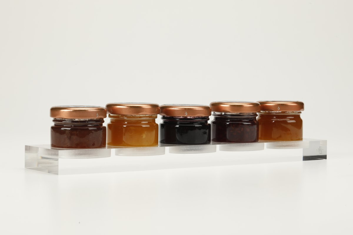 LeMustCondiment's tweet photo. Le Must gourmet mini French jellies are featured at some of the finest 5-star hotels, resorts, private jets, cruise lines and yachts around the world.

Discover our new preserve assortment box directly on our website.
#LeMust #singleserve #organic #condiments #LinkInBio https://t.co/zJajSJ4wrH