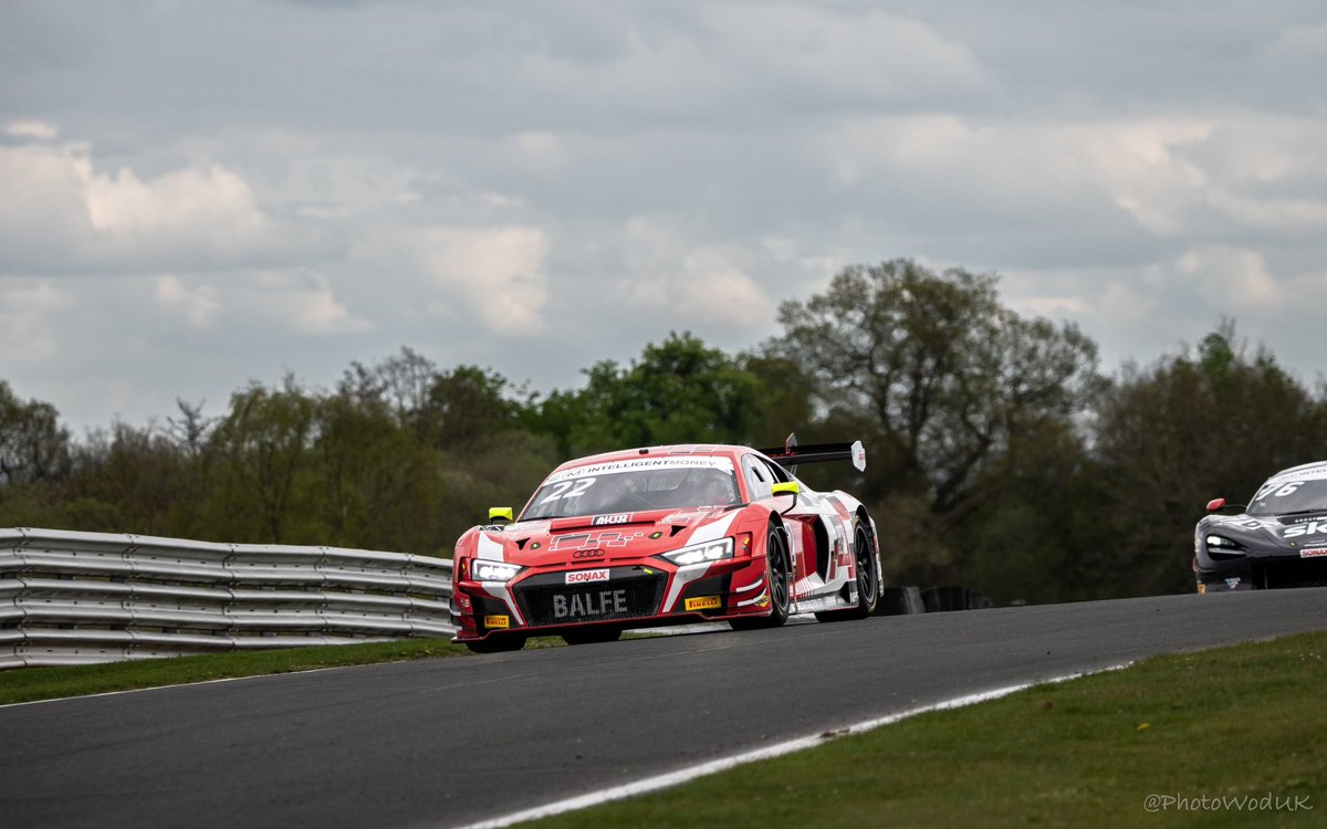 PhotoWodUK's tweet photo. What a beauty the #audir8gt3evo of @Balfemotorsport really is. Canโt wait to watch again as they roar down the track in 2023.
#britishgt #britishgtfans #audisport #audisportcustomerracing #audir8 #gt3 #motorsport #racecar #shaunbalfe #adamcarroll #intelligentmoney #autoglym https://t.co/KmDLF1rxdN
