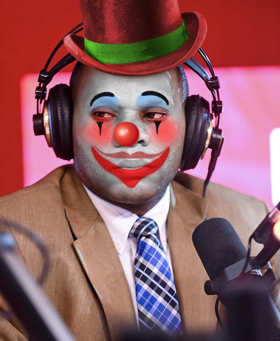 tolentinomemes's tweet photo. Los que criticaron a Nashla por el tema del consulado 🤡 https://t.co/9ouos1YnIJ