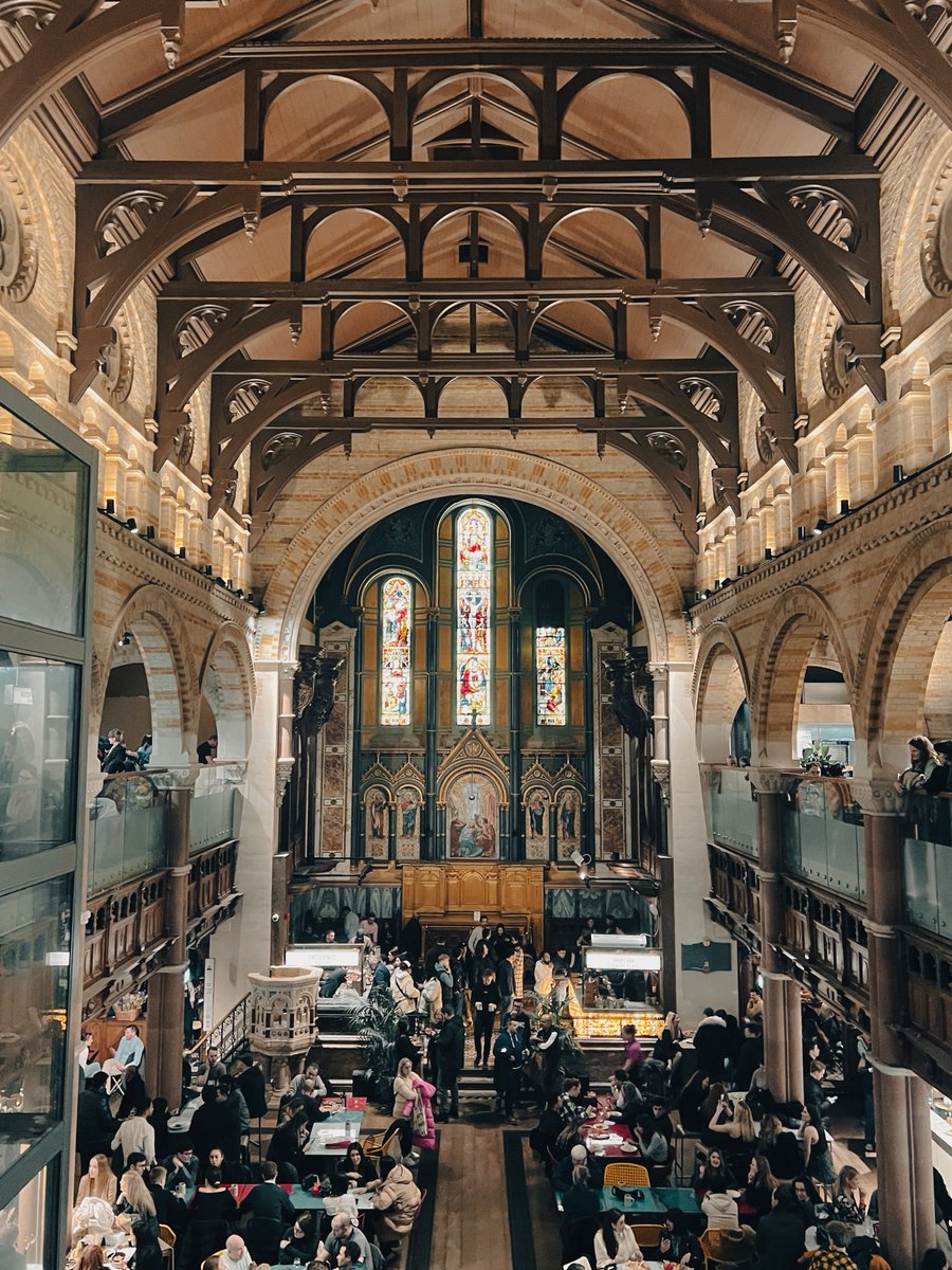 LuxConsilio's tweet photo. Church turned into a food court https://t.co/05W0VQDIgp