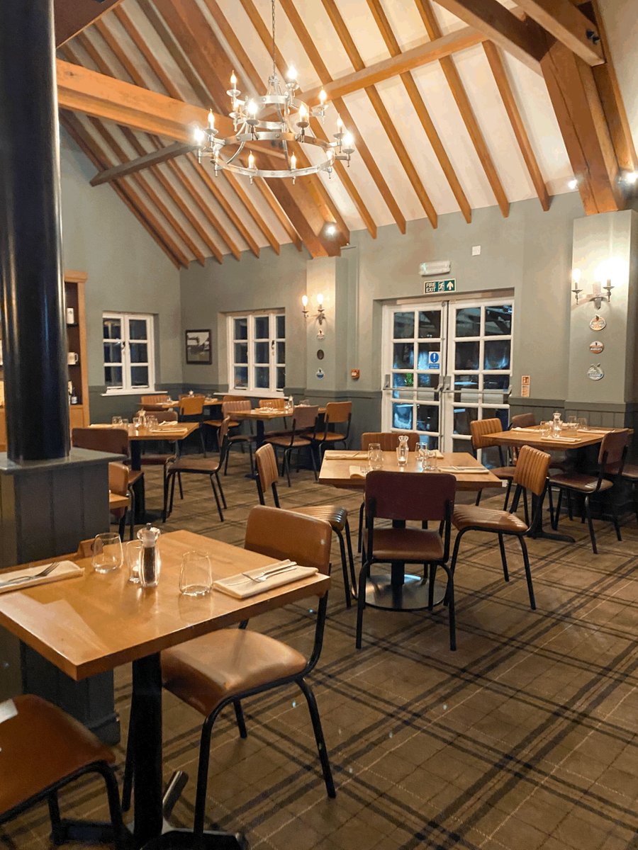 The Fur & Feather has had a refurb! 

Our #BreweryTap’s restaurant has undergone a much needed makeover and it’s now open for everyone to enjoy! 

#Refurb #New #Redecorate #PubRefurb #Pub #BreweryTap #Woodfordes #WoodfordesBrewery