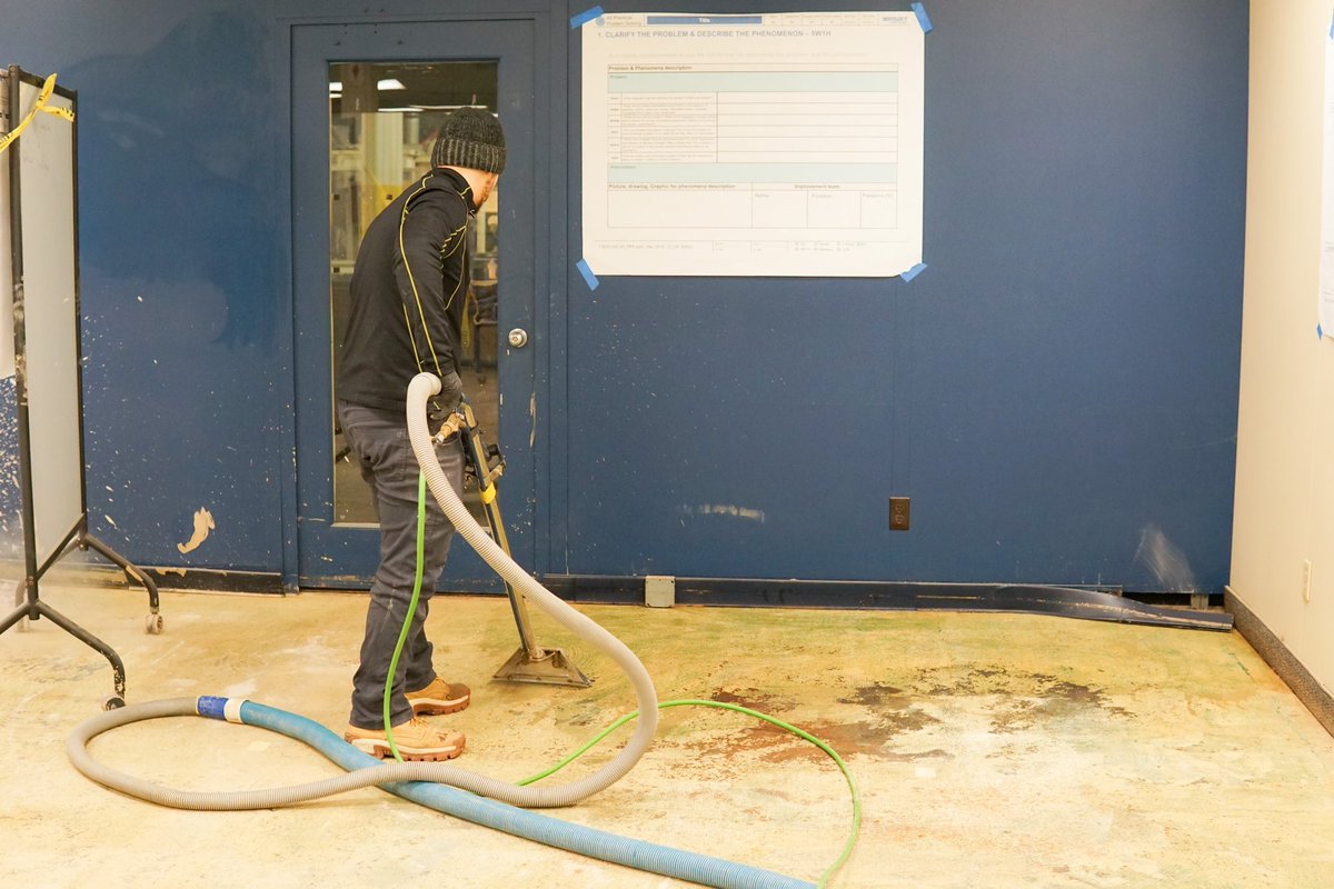 We’re faster to any disaster making your home and office like it never happened after a flood or fire. We got you!💪

#disaster #emergency #mitigation #servpro #heretohelp #saturday #flood #fire #michigan #weekend #february #winter #hardwork