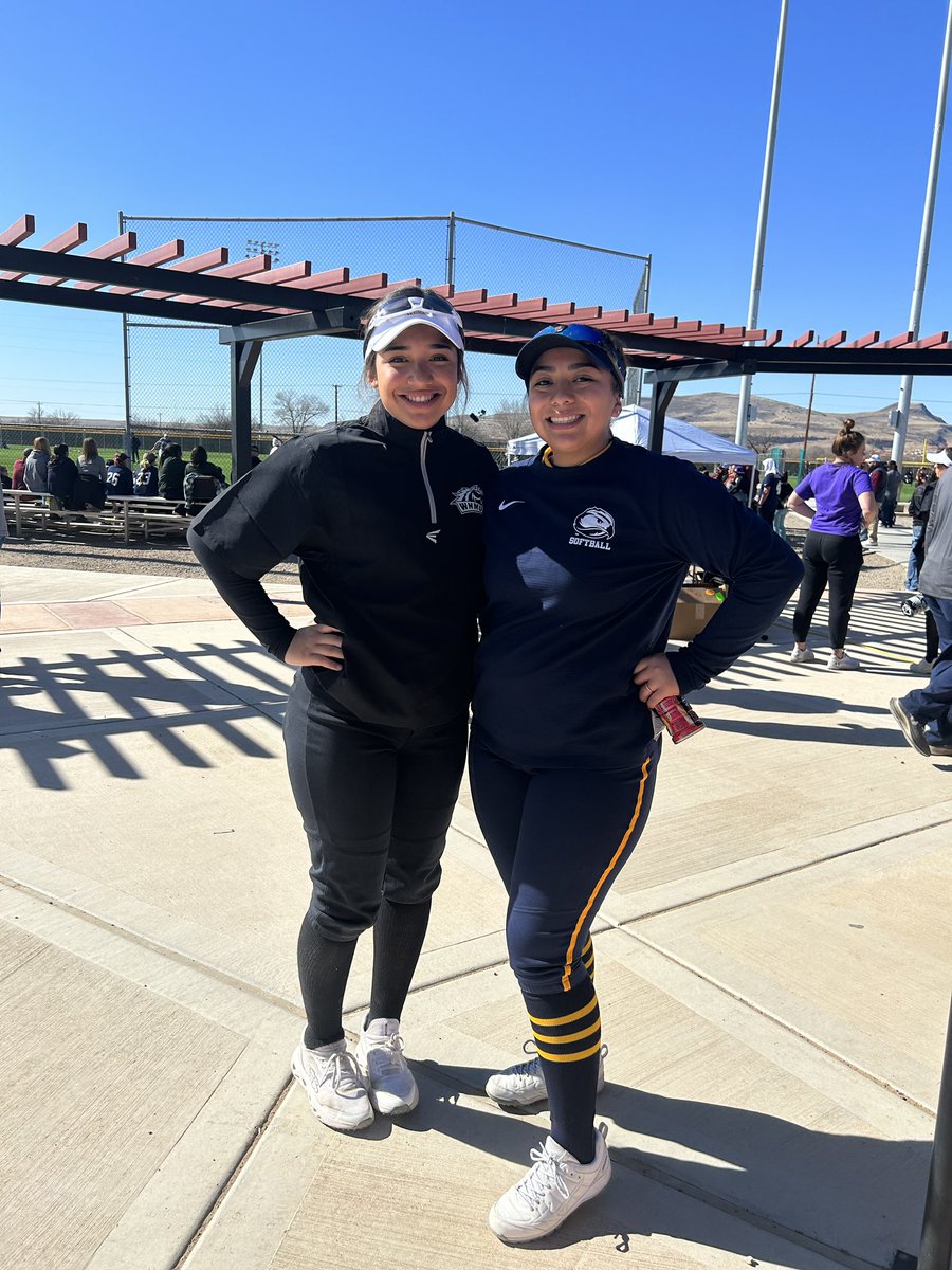 El Paso Chilis-Solis 🥎 tweet media