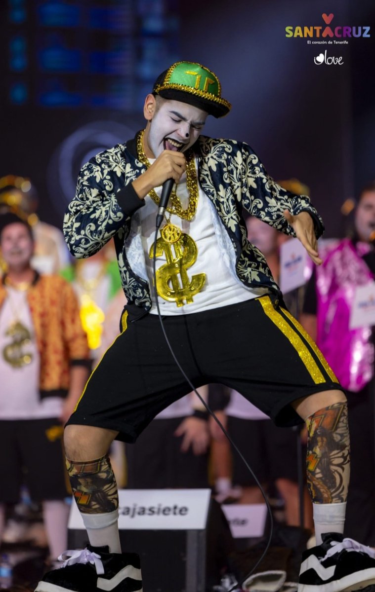 triquizay's tweet photo. Cuando te gusta lo que haces ❤️🎺#FinalMurgasSC #Triquis #TriquiTraques #HaTerminadoNuestroShow #Show #Mihermanoeselmejor https://t.co/Y2HsxASxtx