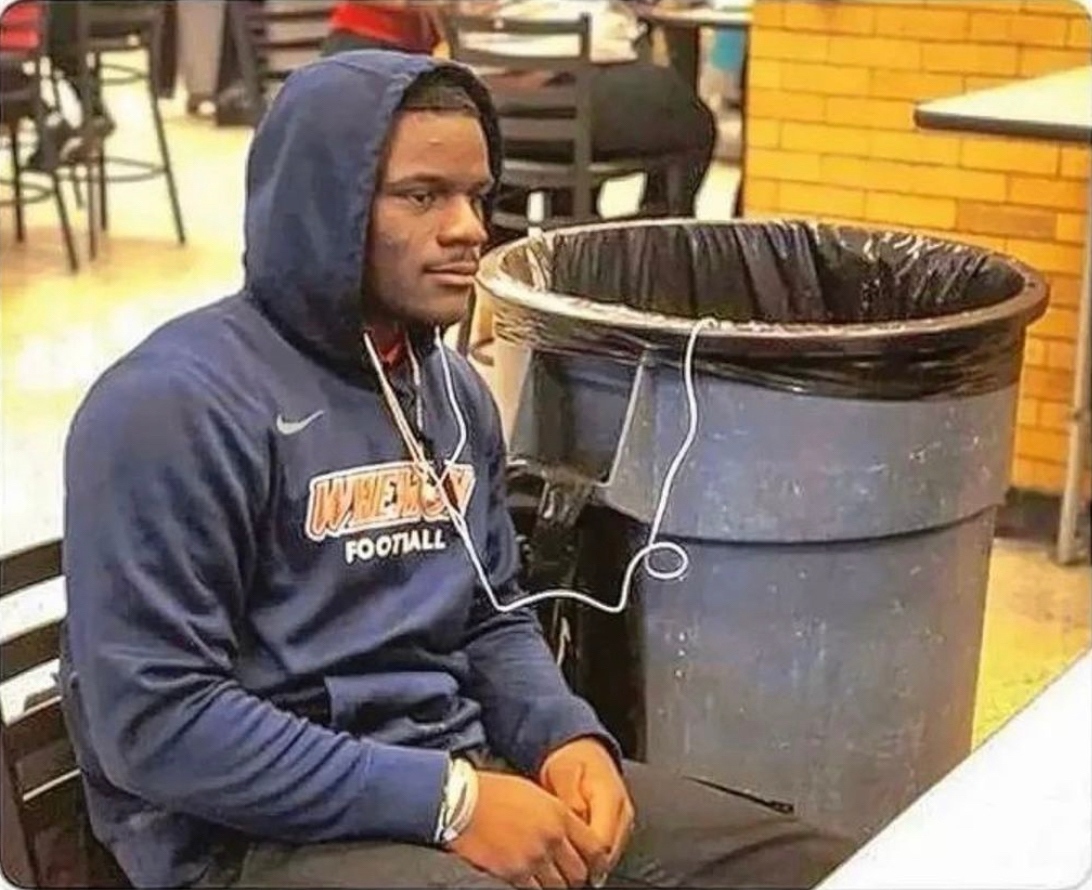 BeatStars's tweet image. this really what it be like going back &amp;amp; listening to the first beats you ever made🤣🚮