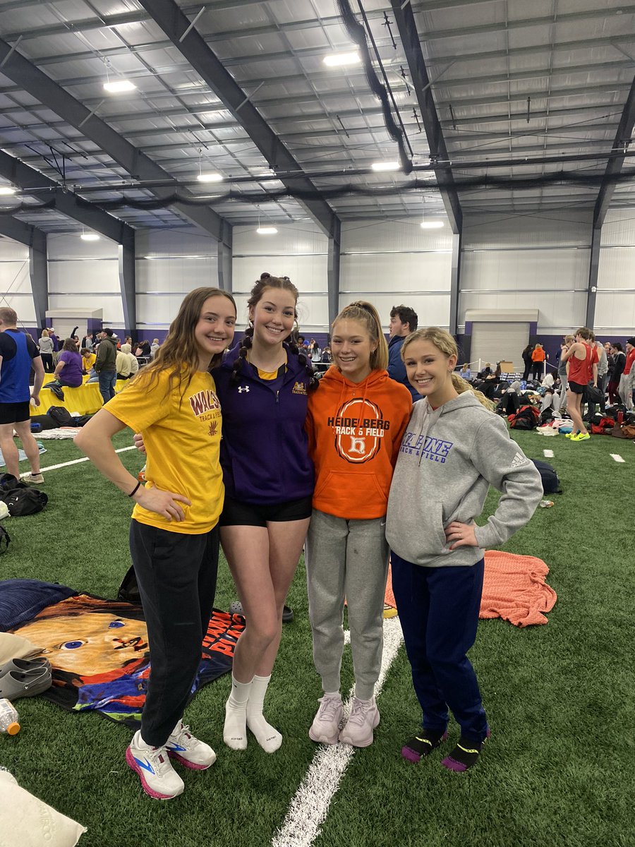 Minerva Track & XC (@minerva_xc) on Twitter photo Former lions in action with their colleges! Love when they send me pictures together!🦁❤️ <a href="/whitju21/">Julie White🌷</a> <a href="/jennacassidy22/">jenna cassidy</a> <a href="/kenziepfountain/">Kenz 🌞</a> Former lions in action with their colleges! Love when they send me pictures together!🦁❤️ <a href="/whitju21/">Julie White🌷</a> <a href="/jennacassidy22/">jenna cassidy</a> <a href="/kenziepfountain/">Kenz 🌞</a>