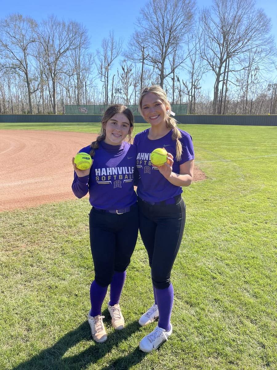 Another great scrimmage! Definite improvement offensively and saw a lot of great things defensively! Ready to get back to work Monday! Let’s geaux! #ClockIn