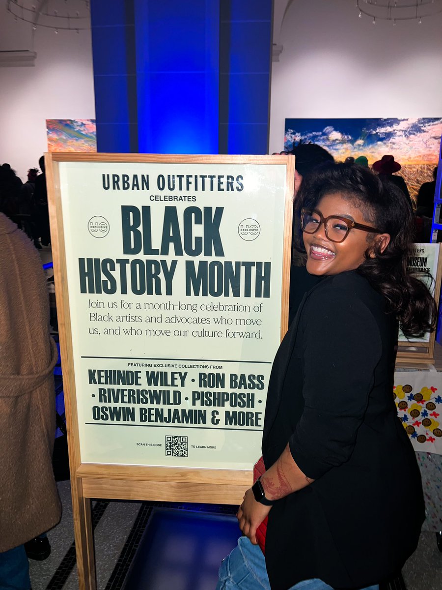 RedmondDacia's tweet photo. me 🤝🏾 Urban Outfitters.

so excited to finally announce the launch of my first Black History Month collection!! spearheading the development of this month long capsule over the last year has been absolutely incredible! 

shop the collection live NOW at UO! ⭐️ https://t.co/188iNEdY9W