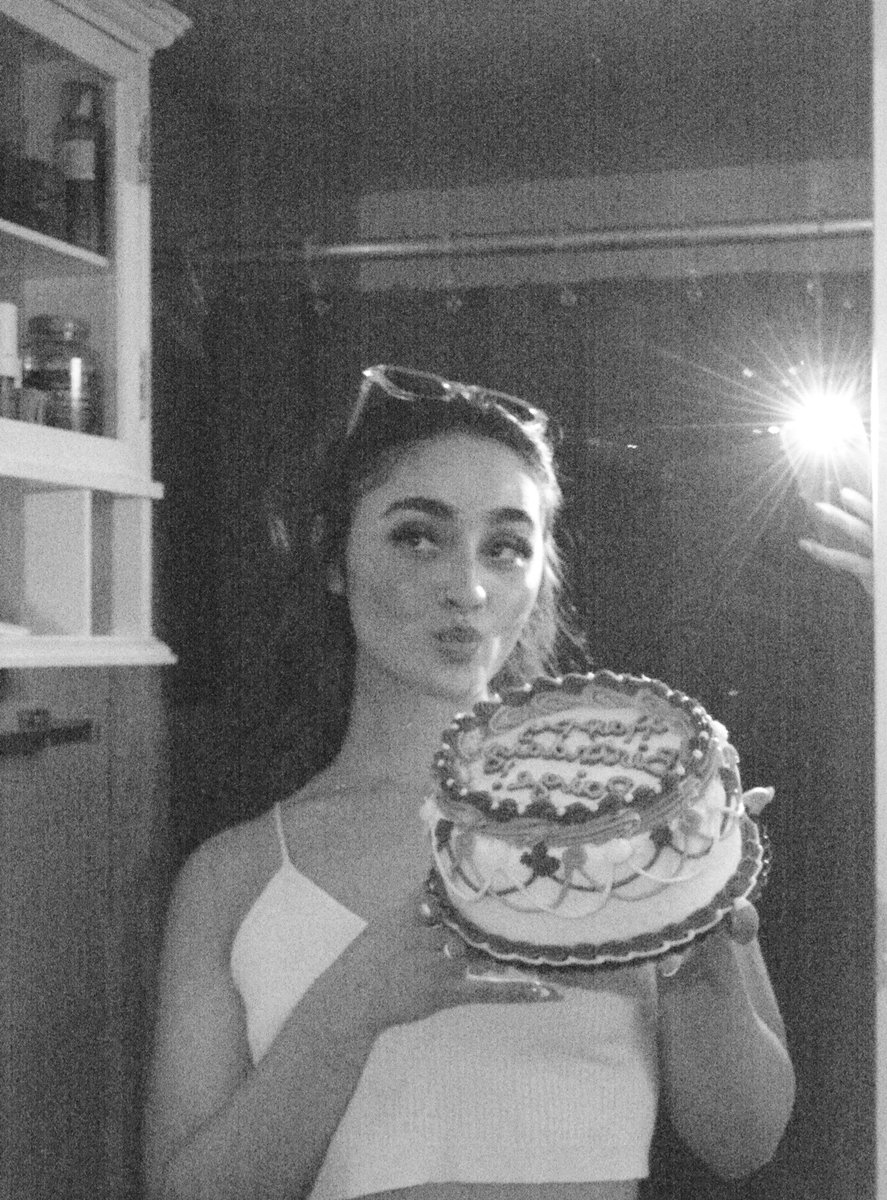 ppaaiiggge's tweet photo. birthday flicks https://t.co/7deAx055rh