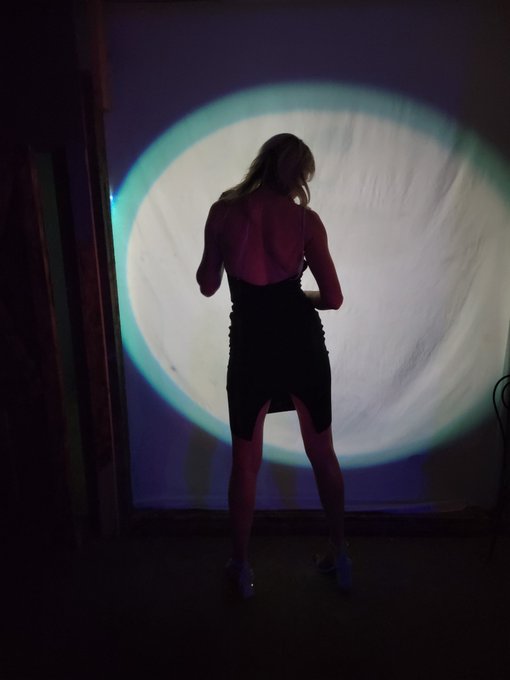 TW Pornstars Tallgirlalli. Pictures and videos from Twitter. Page 7