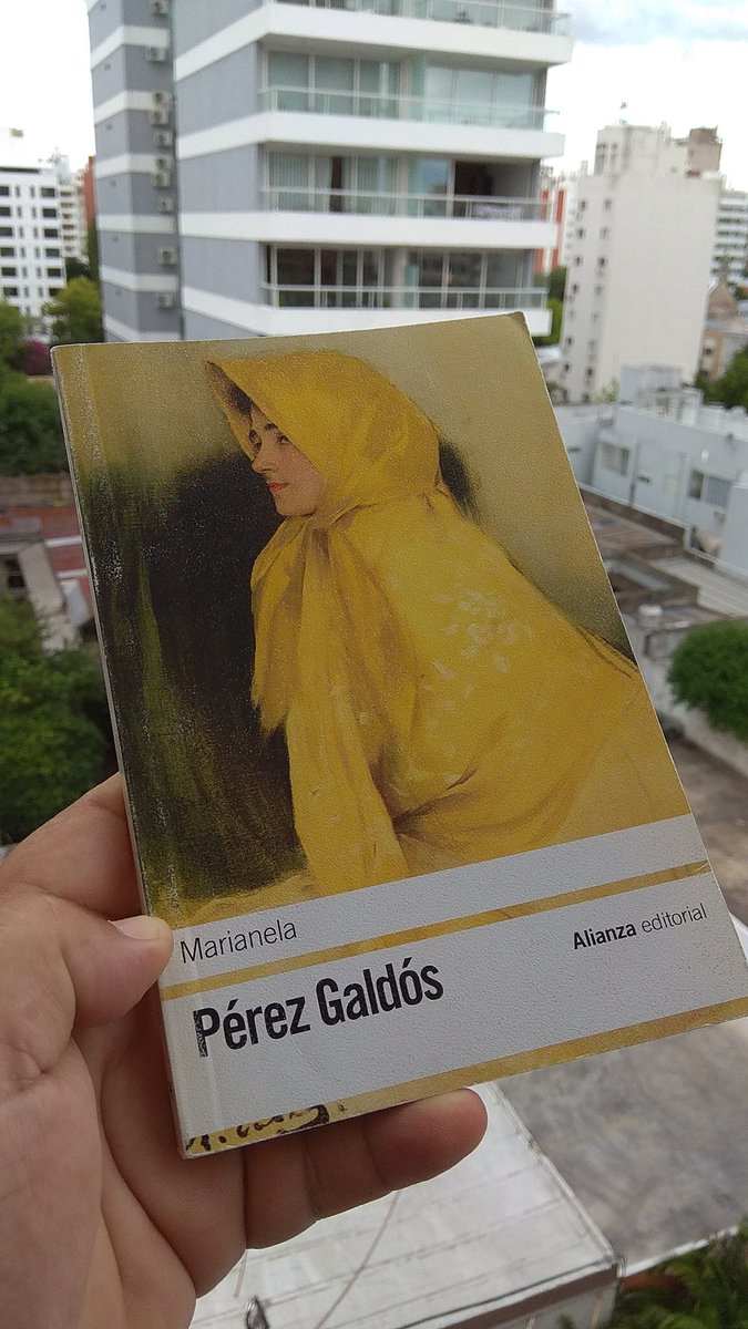 BrstiBrsti's tweet photo. Comienzo de año con muy buenas lecturas. Un clásico español que no pierde actualidad. https://t.co/1Yv67BTmu5