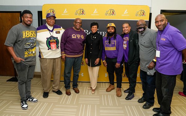 PresBreaux's tweet image. The @BowieState Bulldogs were honored to welcome the Divine Nine sororities and fraternities and the @BSUNAA to the cheer on the Bulldogs. We thank them all for the excitement and the support they brought to the WBB and MBB games today.