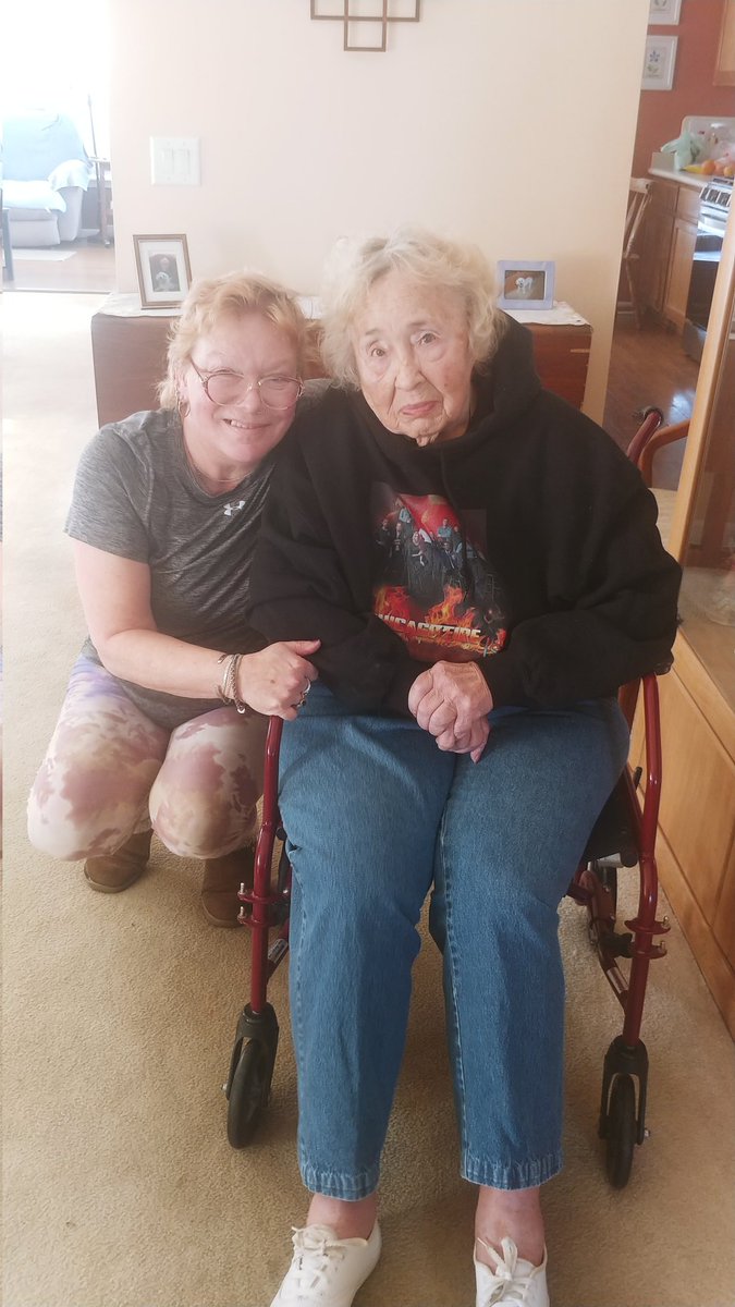 I took one of my client out to see 80 for Brady( she is 83 years young) here is an awesome picture of is.....