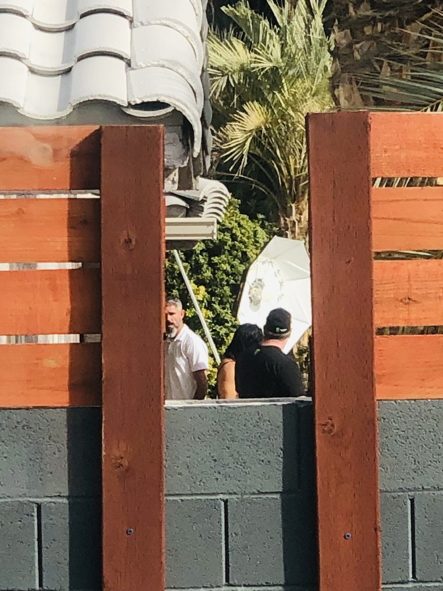 bransionlv's tweet photo. The Bransion and it’s neighbors never stop with trying to beautify the neighborhood. With professional photographers and videographers on site!! https://t.co/W37mXnzqfJ