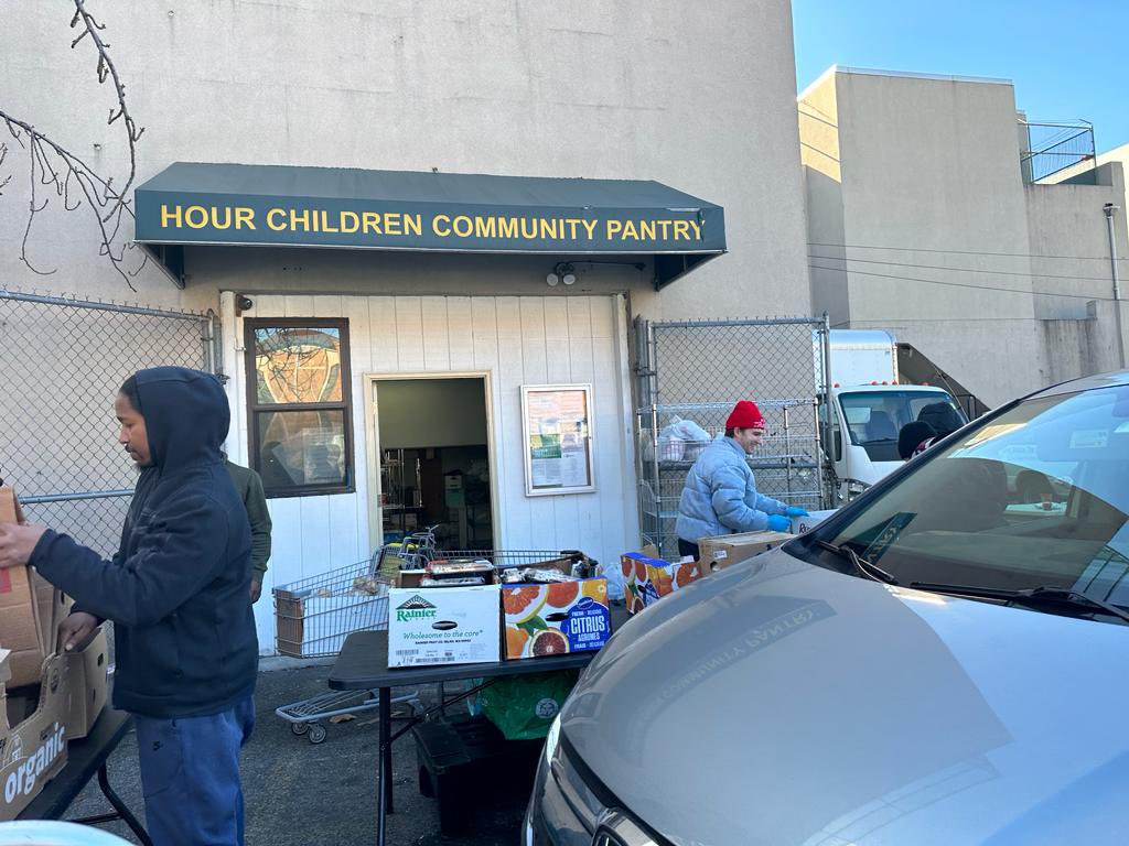 KhalsaAidUSA's tweet image. Khalsa Aid New York delivered over 300 lbs of non-perishable essential grocery supplies for distribution through Hour Children @hourchildreninc food pantry program in Long Island City, Queens New York 

#nonperishable #grocerysupplies #foodpantry #khalsaaidusa #KhalsaAid