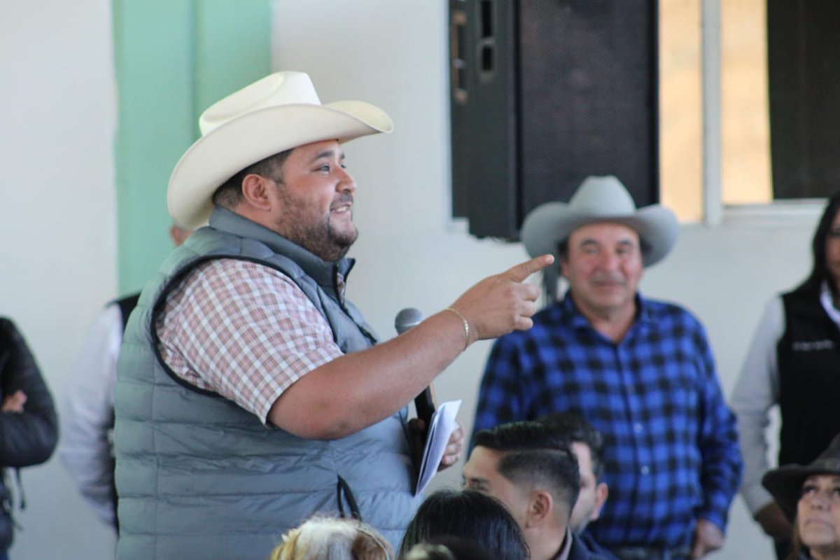 Bochocnc's tweet image. Hoy estuvimos en el Hablemos de Frente en la comunidad de Llano Grande con nuestro Presidente Municipal Toño Ochoa , agradezco el acompañamiento de todos los comisariados que asistieron a este gran evento donde nos comprometimos a darle solución a sus demandas!!
 #Al100ConDurango