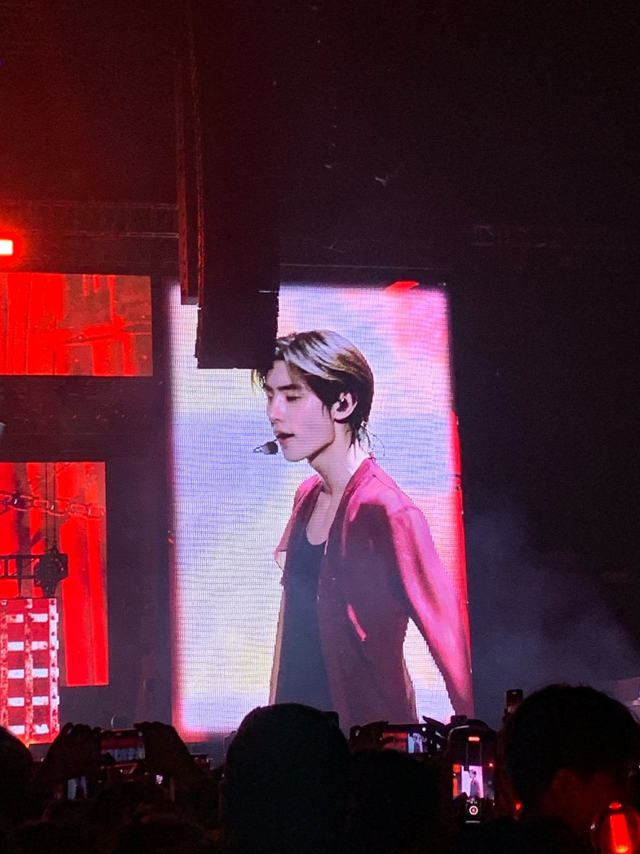 JagiHope's tweet photo. sunghoon “daming energy kayang magconcert hanggang day 5” park
#MANIFESTO_IN_MANILA 
#MANIFESTO_IN_MANILA_DAY2 
#MANIFESTO_IN_MANILA_D2 https://t.co/x10mRYhPmy