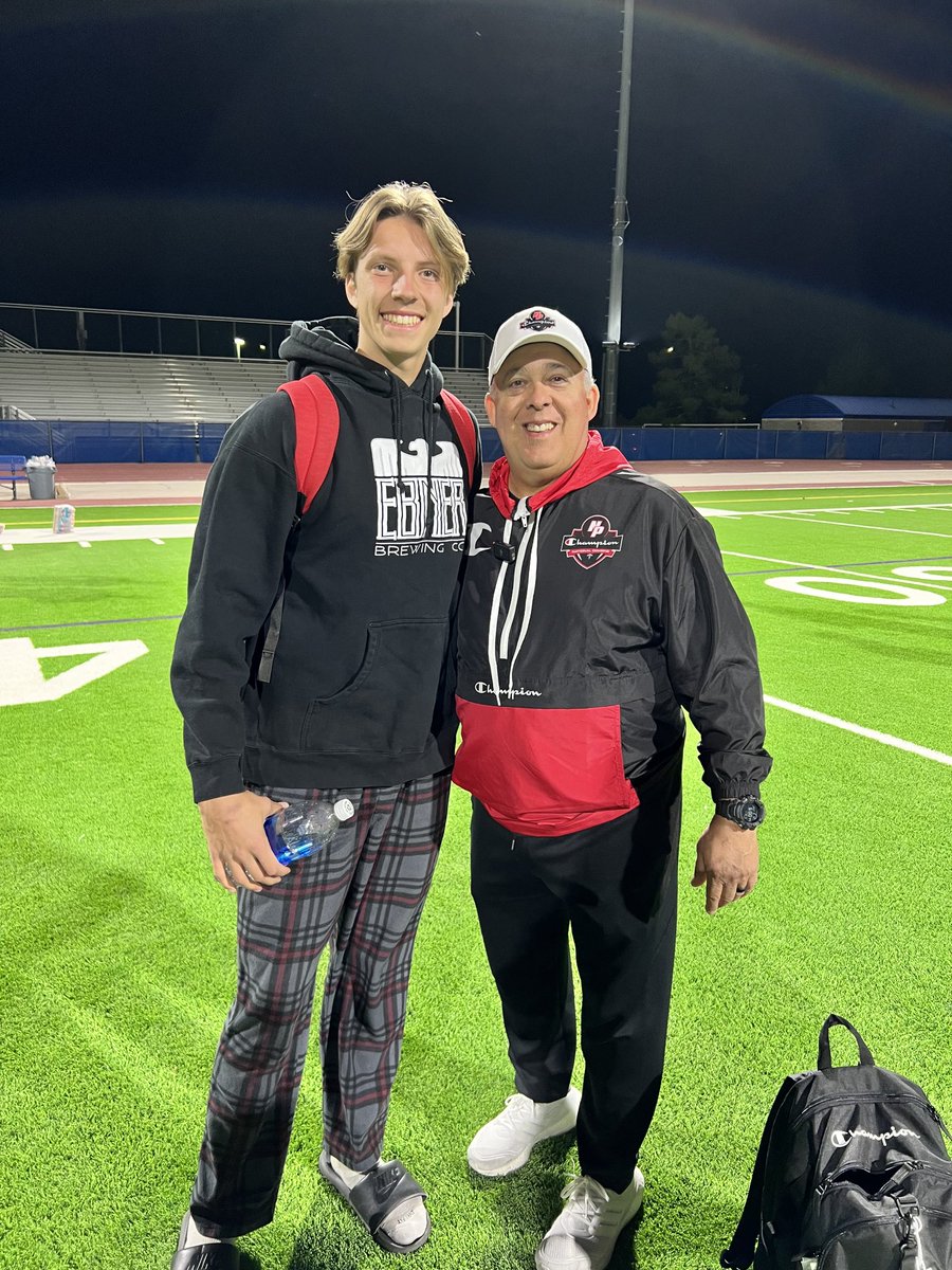 Had a wonderful time at National Prep's National Combine! I want to thank ⁦<a href="/GHoward_Scout/">Gary Howard -Scout</a>⁩ and ⁦<a href="/JReyes_NP/">Jordan Reyes</a>⁩ for the amazing opportunity to go out there and COMPETE!! It was a well organized and very fun event, would love to do it again. 

⁦<a href="/NPShowcases/">National Preps Showcases</a>⁩ ⁦
