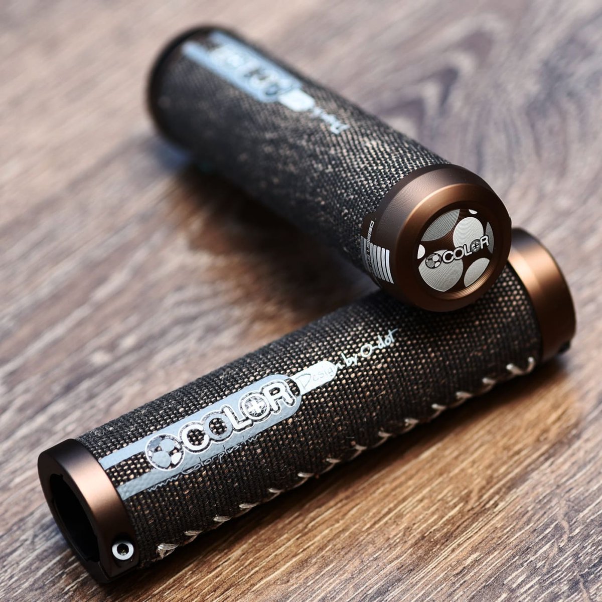 odot0718's tweet photo. Selle italia x Colorplus &amp; PET grips. https://t.co/hFICokhtLL