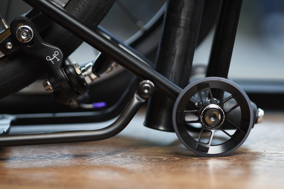 odot0718's tweet photo. The 66mm easy wheel for Brompton.
#BROMPTON #bromptonbike #bromptonjapan #bromptonlife https://t.co/DxuhKiBaHW