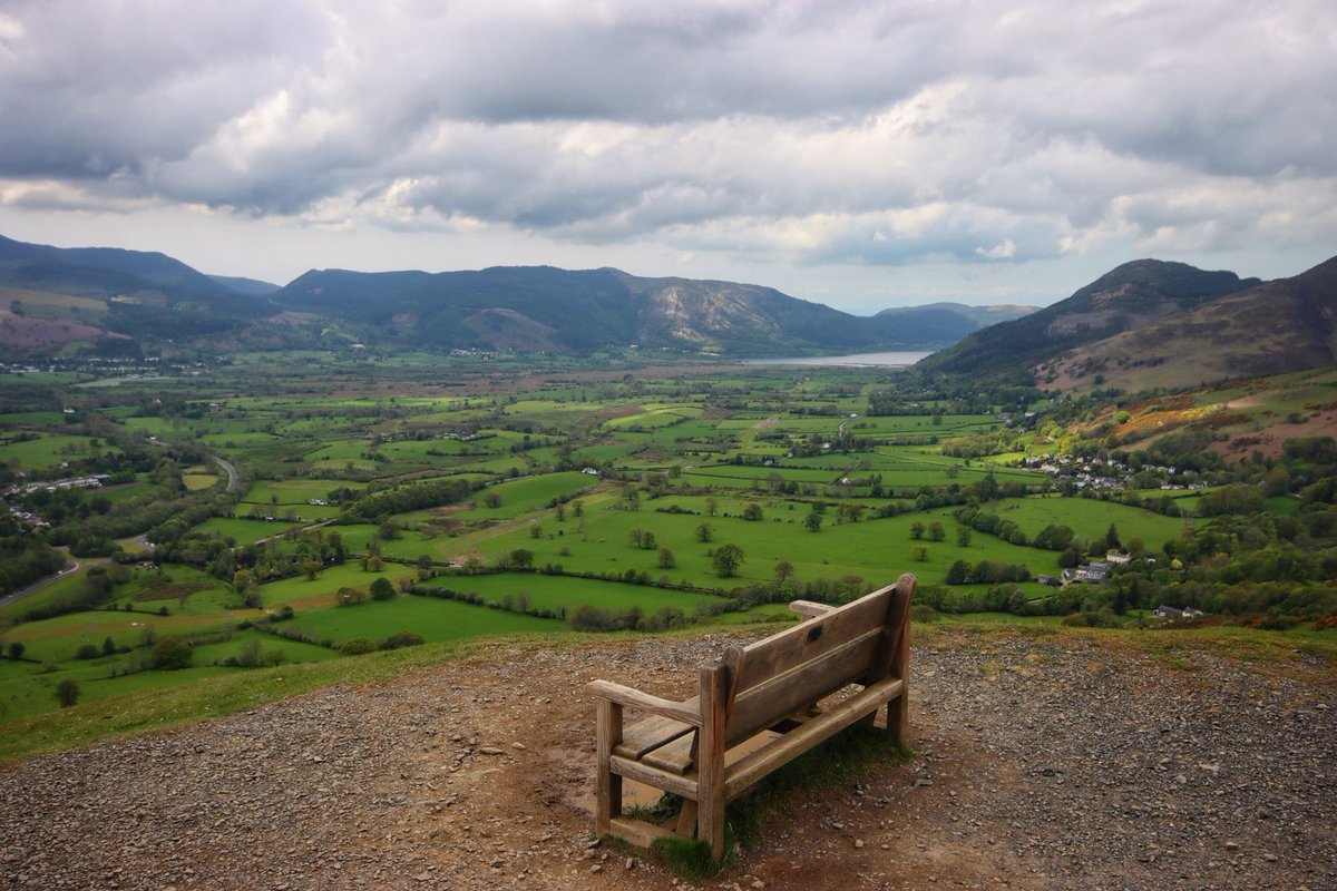 My Favourite Bench (@myfavebench) on Twitter photo Latrigg Bench. Lake District.
From another angle.
#benchLove Latrigg Bench. Lake District.
From another angle.
#benchLove