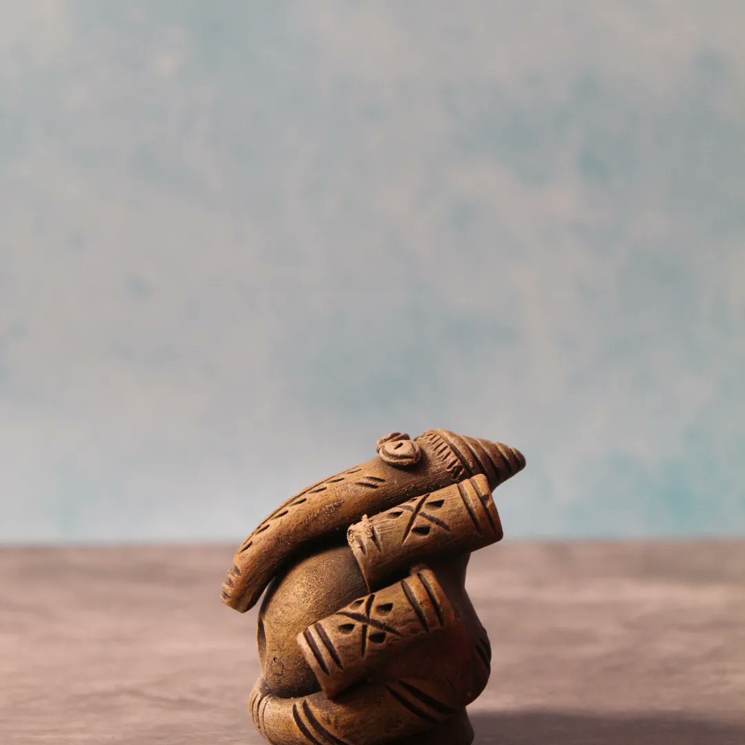 indusartcircle_'s tweet photo. Terracotta Handmade Eco-Friendly Lord GaneshaShowpiece
#terracotta #handmade #interiordesign #pottery #terracottapots #homedecor #art #ceramica #design #ganesh #ganeshidol #clay #ceramic #terakota #terracottajewellery #handpainted #sculpture #interior #indusartcircle https://t.co/VSDdprrvy5