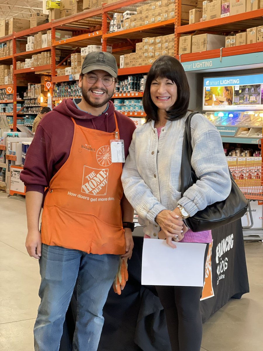specialtyds's tweet photo. Pushing Leads All Day!☀️ @Sarahisthebomb_ @Ramona_Coleman_ @smitty04 https://t.co/hzVHL98BWf