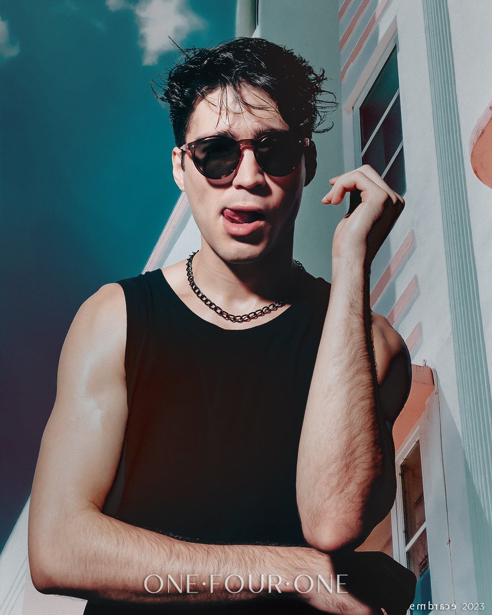 onefouronemag's tweet photo. "𝐑𝐞𝐦𝐞𝐦𝐛𝐞𝐫 𝐌𝐚𝐥𝐢𝐛𝐮" is an editorial about accepting our delusions of the past and letting them be in a forgettable memory.
Photo: @gestosierra
Model: Eryck Amaral
#onefouronemagazine #141model #1look41model #quickshoot #editorial #webitorial https://t.co/5bBwVQ6aFb