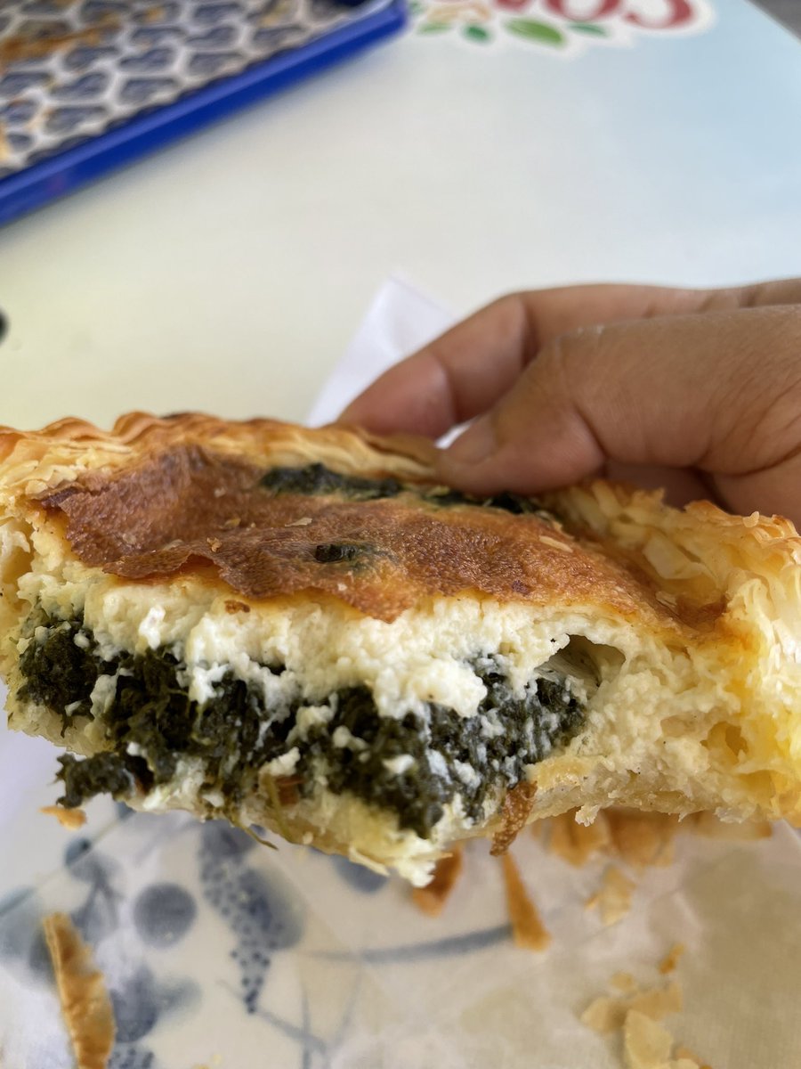 DiniiSR's tweet photo. @FFOODFESS Quiche https://t.co/ubv0KqdX0A
