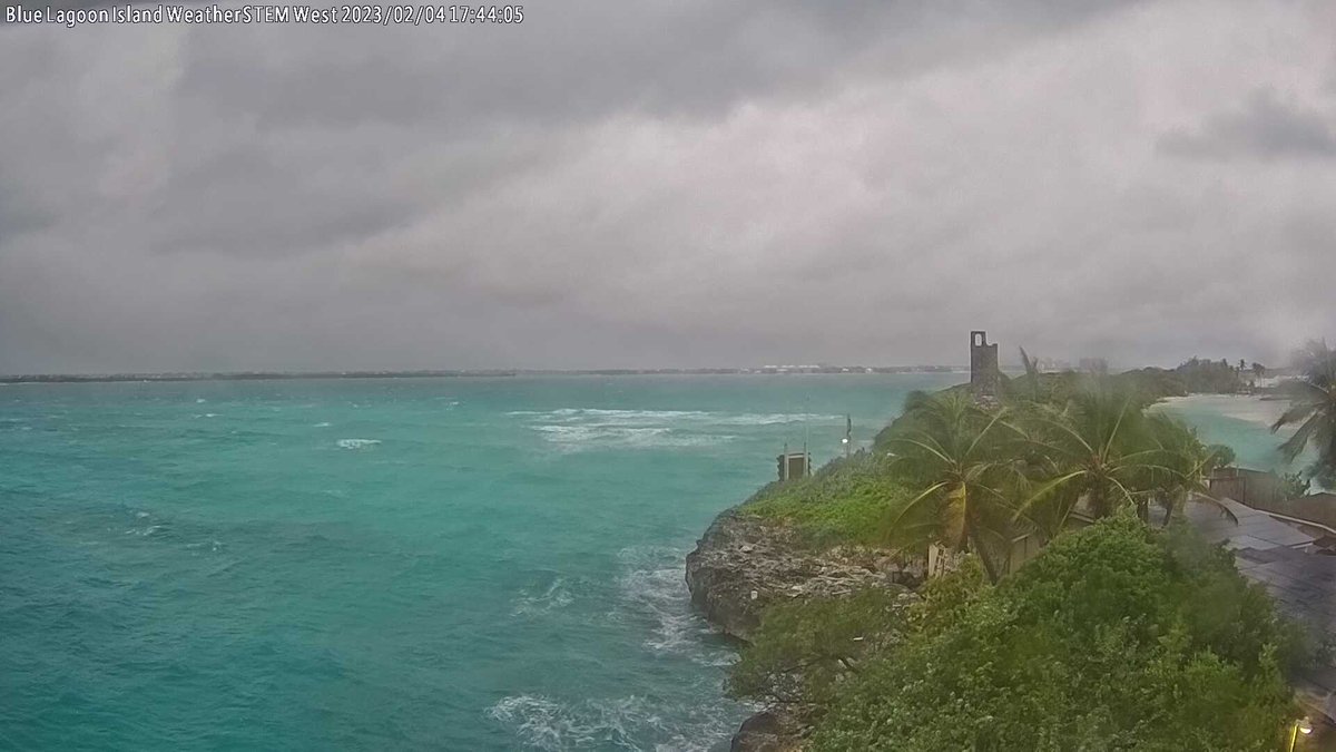 BLIWeatherSTEM's tweet photo. Blue Lagoon Island at sunset and it's 73.5 F. https://t.co/cnOkicLHSw