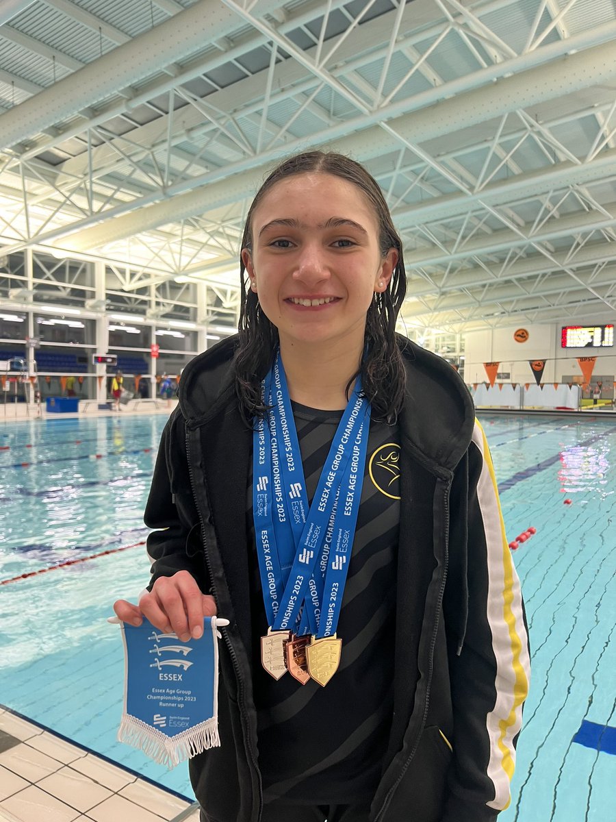 louzolfi's tweet photo. Ayla had an incredible first day at Essex County Champs 2023! 🥇50m fly, 🥈100m free, 🥉 200m free, 4th 200m IM … plus 🥉 in last night’s 1500m free! 🤩 so very proud 💛🖤 https://t.co/vWGiVFb9Re