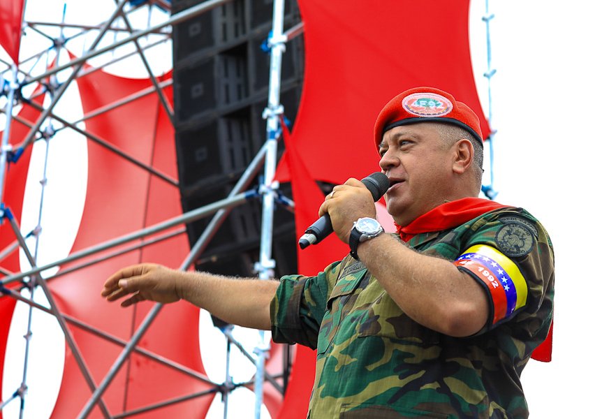 sector28dejulio's tweet photo. (▀̿̿Ĺ̯̿▀̿ ̿) Prensa 28 de Julio: @NicolasMaduro: 'Mi aplauso a la Generación de militares que abrieron los caminos, a los que dieron el sacrificio y entregaron su vida por la Patria, hace 31 años. La historia de Venezu… https://t.co/F0snBfgtSK, see more https://t.co/nFuHZOlCTd