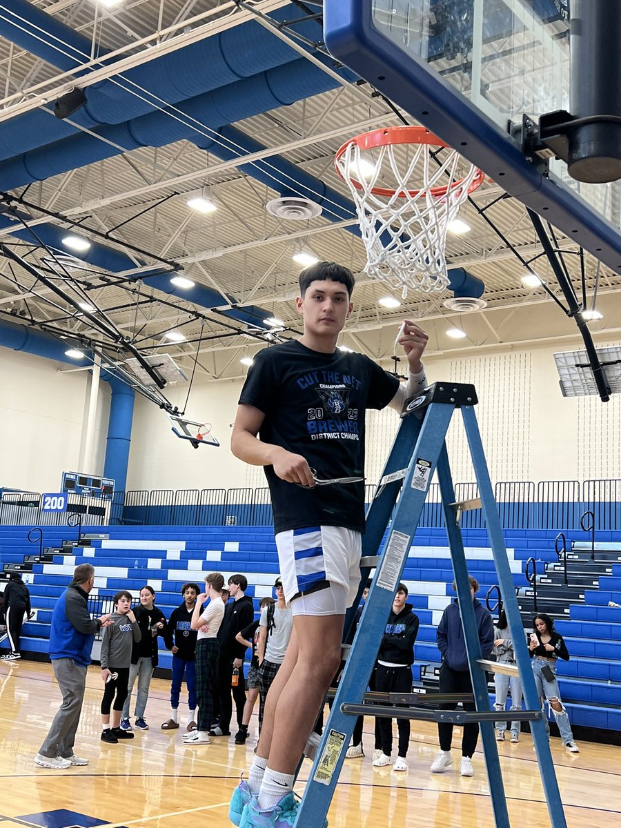 Bear Basketball Head Coach Jason Porostovsky tweet media