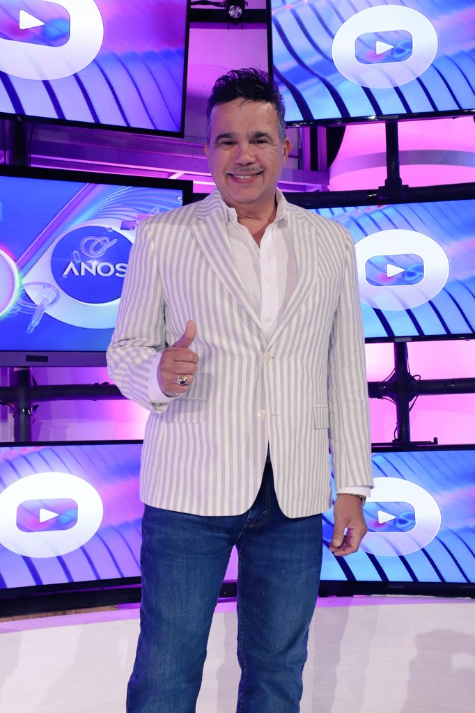 ¡Una entrevista de altura 🔝! Gracias <a href="/MIGUELMOLY/">MIGUEL MOLY</a> por acompañarnos en nuestro ricón social 📲 ¿Quieres seguir disfrutando de este artista 🤔? Si es así, sintoniza la señal de #Venevision 📺