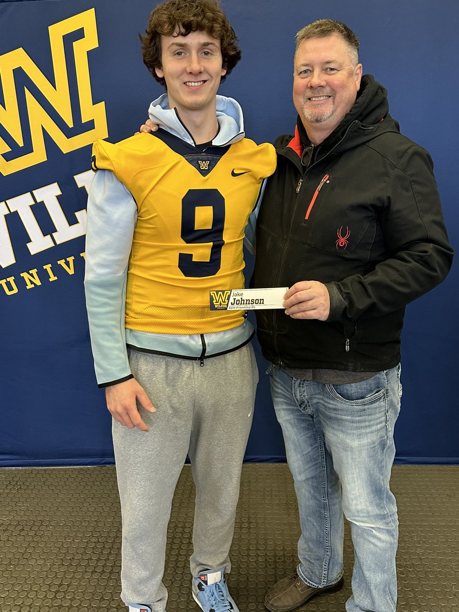 Jake Johnson tweet media