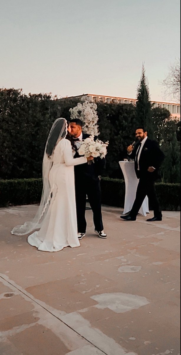 chicknamedkatt's tweet photo. I have a whole ass HUSBAND!!! @CoachJimbo92 https://t.co/HWVhlRFRAf